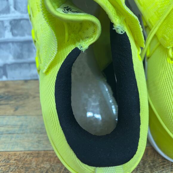 Nike Kobe A.D NXT Volt Black White Basketball Shoes S916832-710 Mens Size 17 main image 4